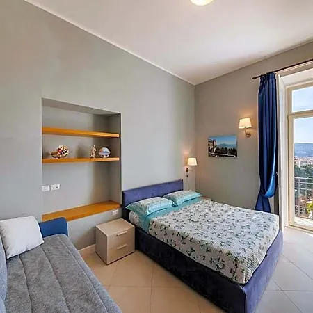 La Certosa Di San Martino Bed & Breakfast